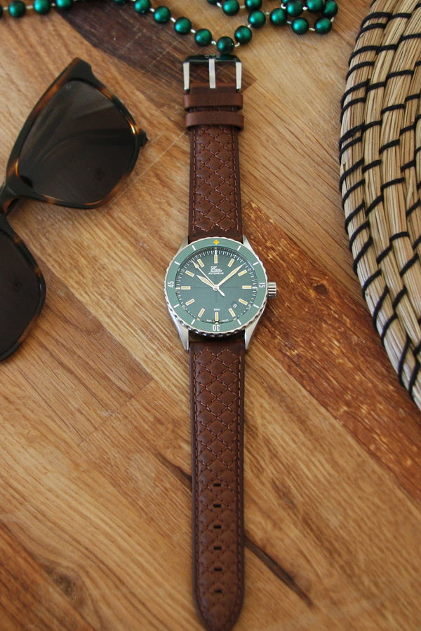 22 mm Diamond Quilted Brown Strap